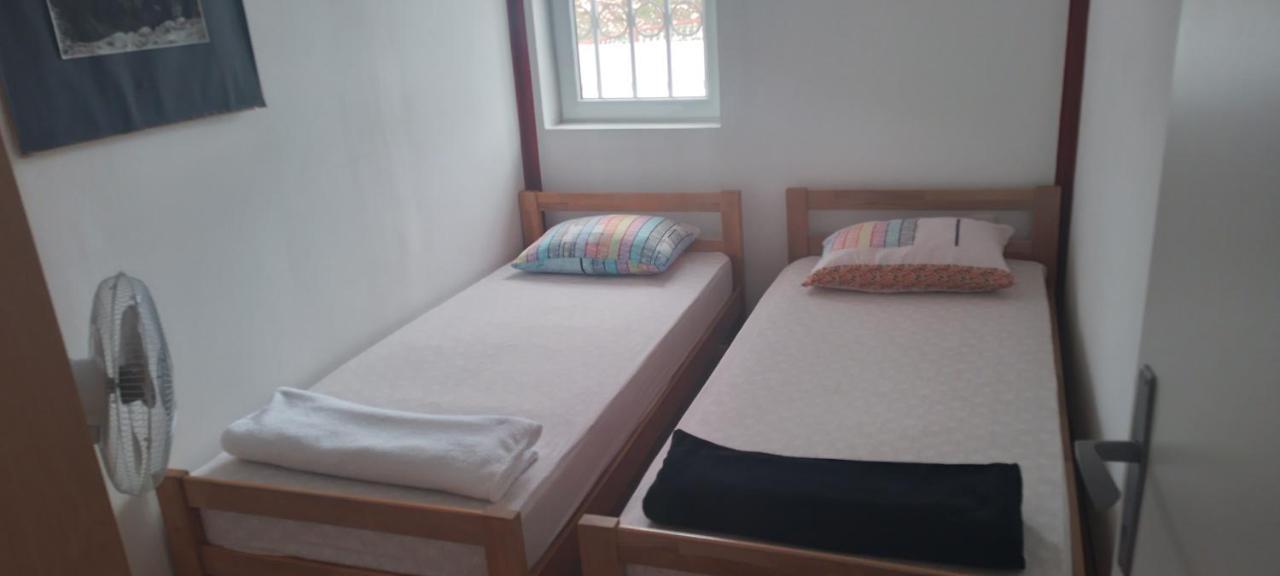 Red Apartman Trebinje Exterior foto