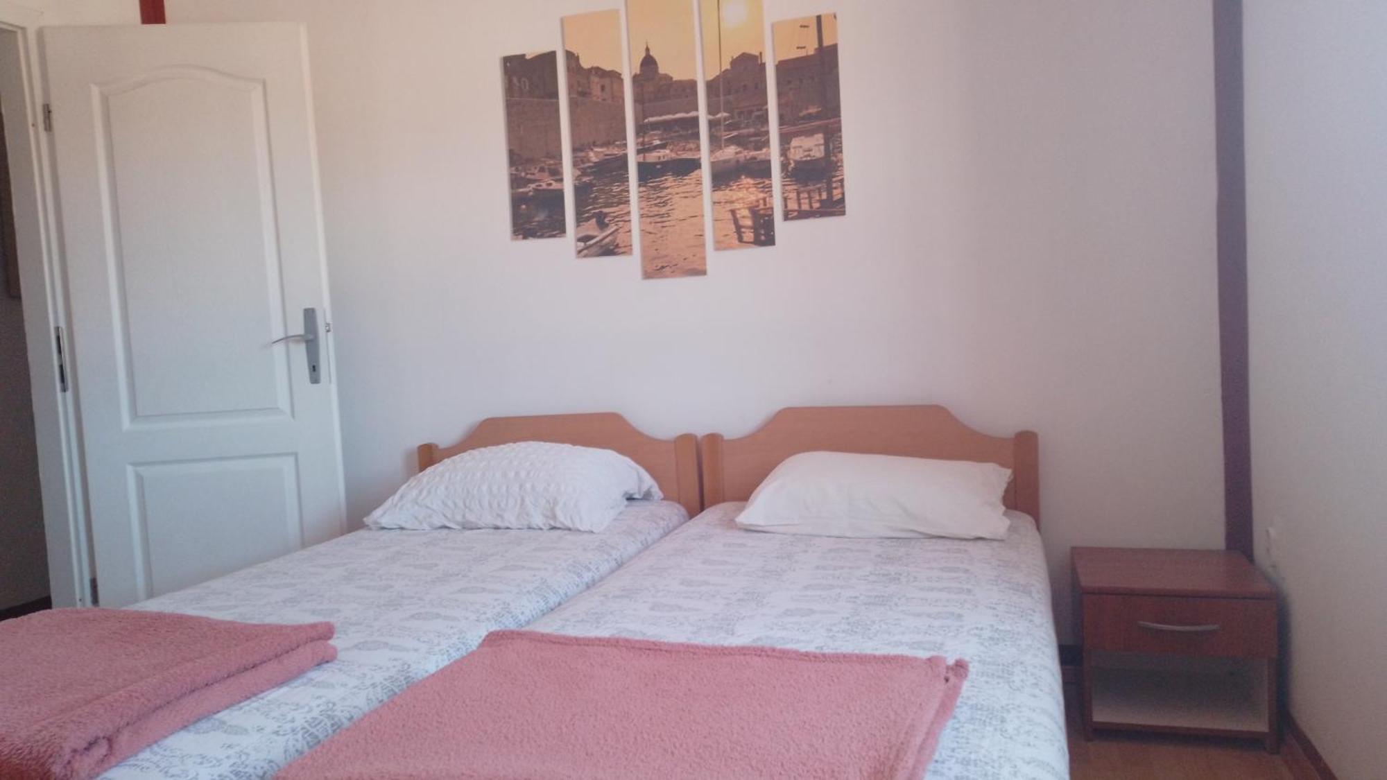 Red Apartman Trebinje Exterior foto