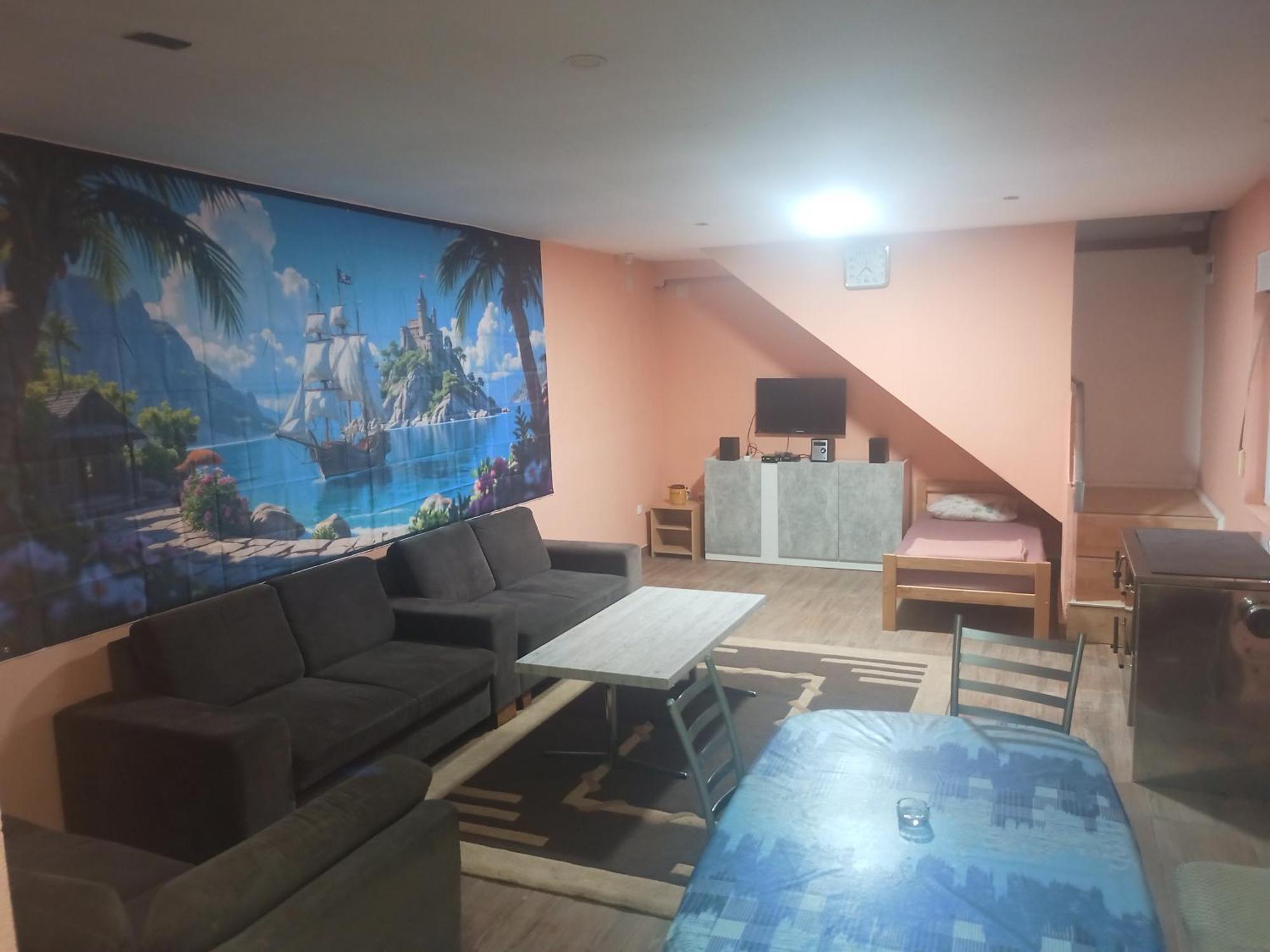 Red Apartman Trebinje Exterior foto